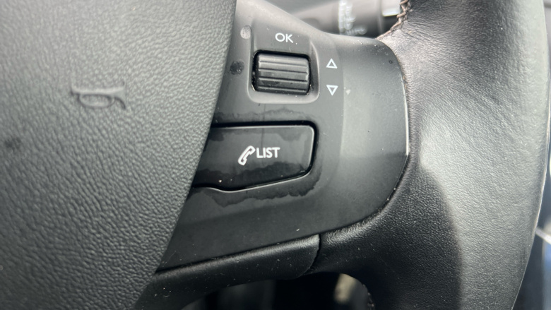 Peugeot 2008 1.2 PureTech 110 Allure 5dr Petrol Estate